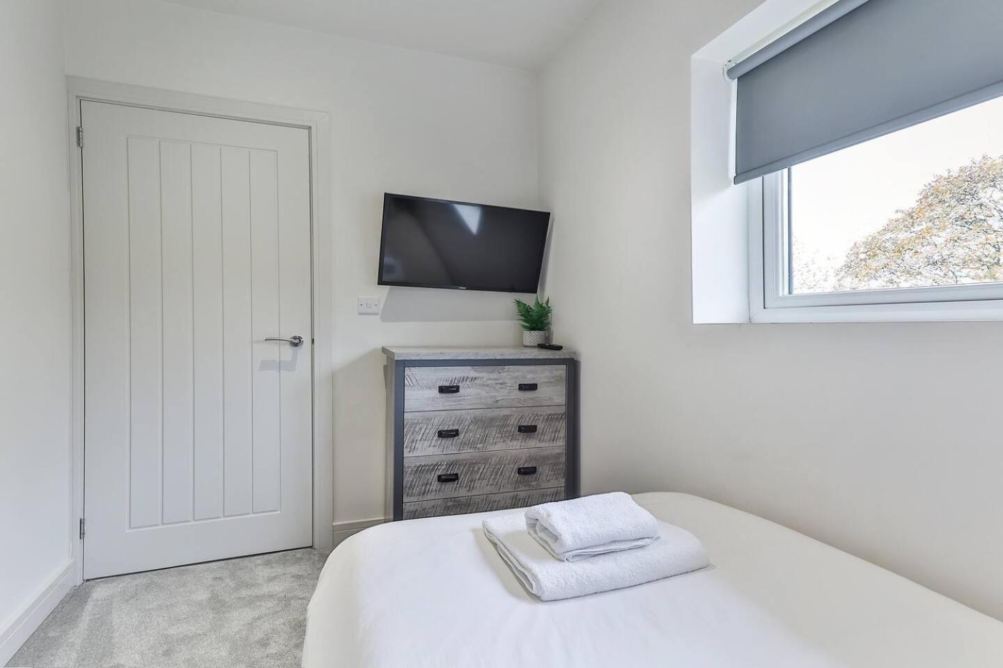 فيلا 3 Bed Refurbished, Modern House, Wifi, Patio Area شيفيلد المظهر الخارجي الصورة